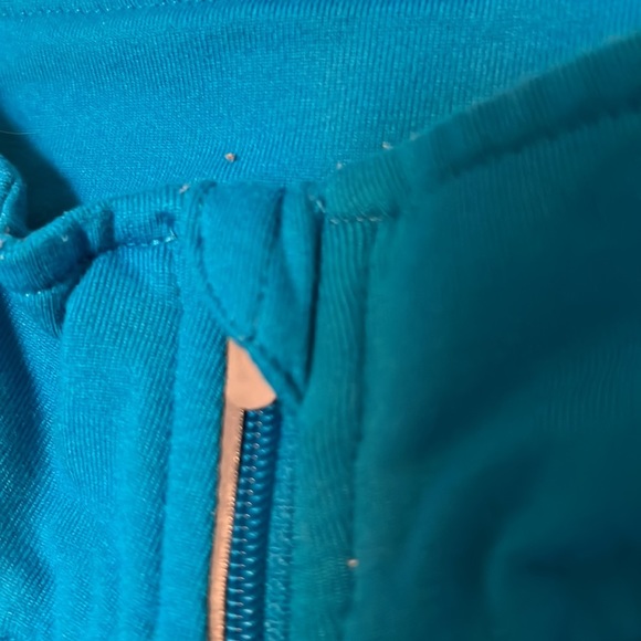 Nike long sleeved top - Turquoise - zipper neck and reflective details - Large - Picture 5 of 10